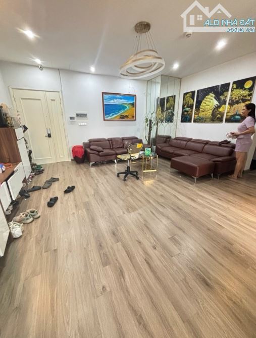 CHỦ CẦN BÁN GẤP CHUNG CƯ CAO CẤP SÔNG HỒNG PARK VIEW 165 THÁI HÀ 127M2 - 11 TỶ - HIẾM