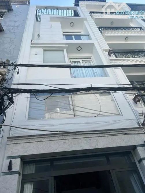 NHÀ MỚI KENG ĐẸP SÁT MẶT TIỀN – AN BÌNH, Q5 – 6 PHÒNG NGỦ - GIÁ XỊN!