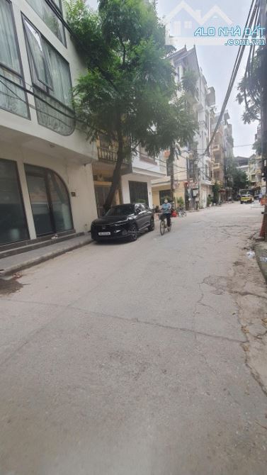 Bán nhà riêng Phùng Chí Kiên, Nghĩa Đô, Cầu Giấy, khu phân lô quân đội, 6 tầng 15 tỷ.