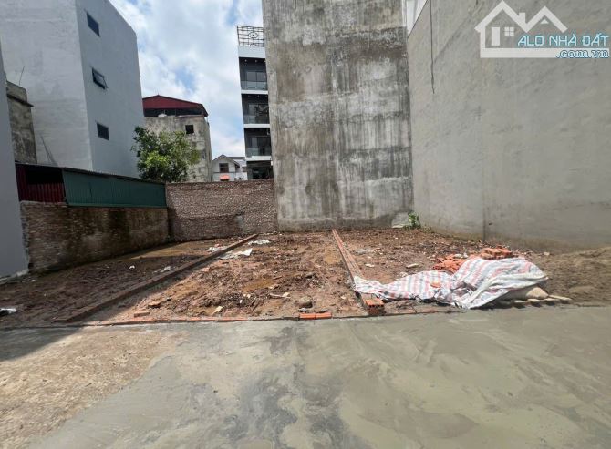 Bán đất Thạch Bàn, Long Biên 50m2, mt 4.5m, nở hậu, ô tô vào đất, 7 tỷ