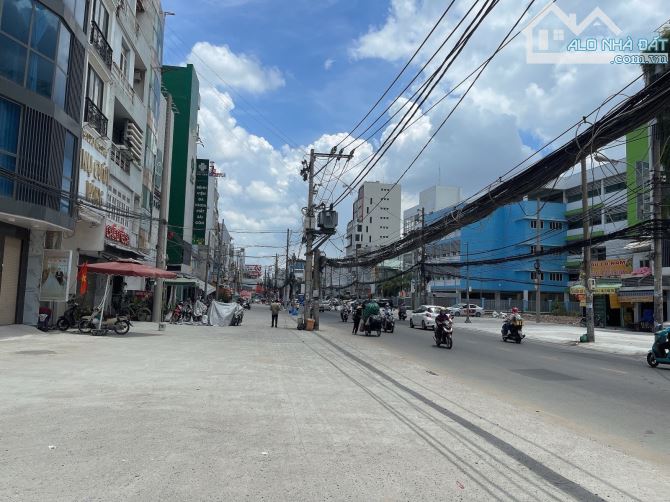 Cách Mạng Tháng 8 quận 10 176m2 3 tầng giá chỉ 36 tỷ
