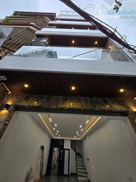 Bán Gấp Nhà Ngõ 24 Ngọc Lâm, Long Biên, 48m2, 6 Tầng,  Gara Ô Tô, Thang Máy, Full đồ
