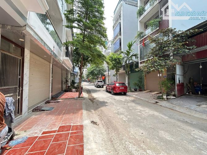 Nhà LK khu DV Vạn Phúc, Hà Đông, 42m2, 7 tầng thang máy,đường thông Tố Hữu, kinh doanh
