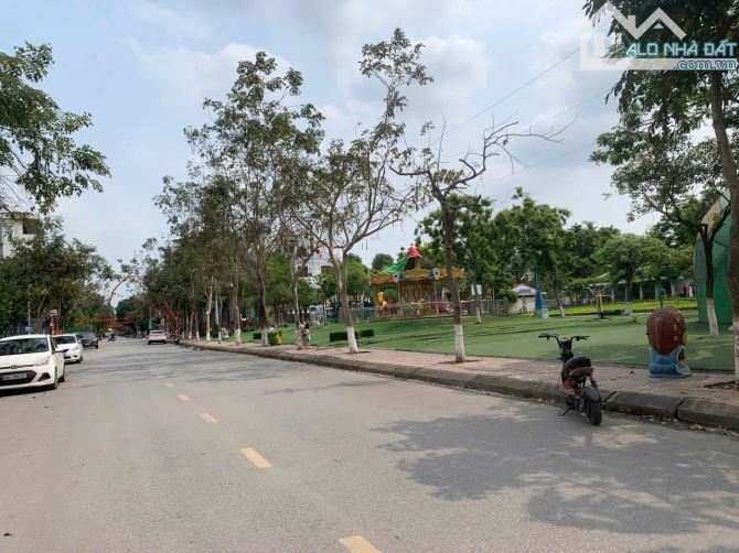 BÁN NHÀ 4 TẦNG CỰC ĐẸP GẦN CÔNG VIÊN KĐT ĐẠI DƯƠNG, TP BẮC NINH