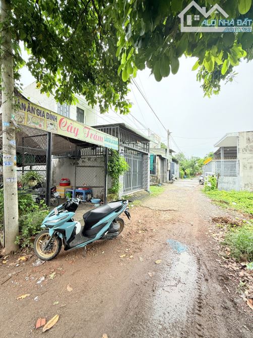 Bán đất tặng kèm nhà gần KDC Tứ Hải, p.Tân Đông Hiệp, Tp.Dĩ An chỉ 2,85 tỷ TL quá rẻ M7407