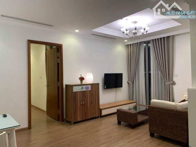 Bán nhà Lý Nam Đế, Hoàn Kiếm 69m2 x 4T, MT 5.5m, phân lô quân đội, 2 thoáng, ôtô đỗ cửa