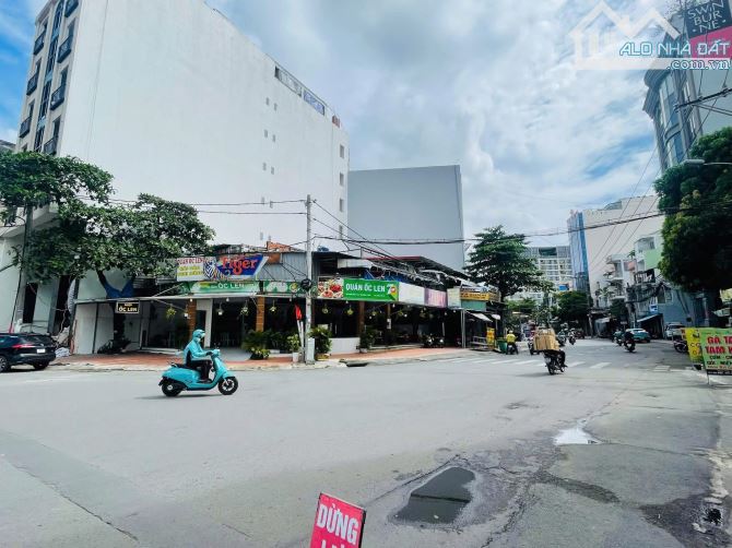 Cho thuê Góc 2MT Bạch Đằng – Hồng Hà, Tân Bình | 24x16m – Trệt 1 lầu