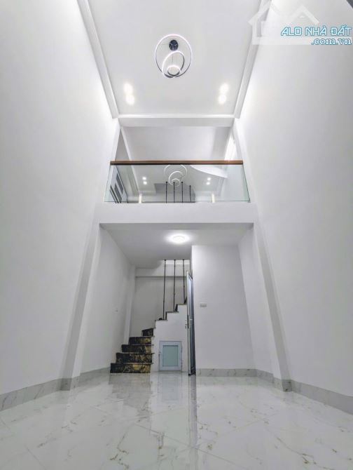 Bán nhà phố Khương Trung, 5 tầng mới, 25m2, lô góc, ngõ thông, ba gác tránh giá 5.1tỷ