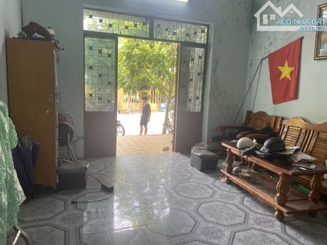 Bán nhà mặt tiền nguyễn phú hường