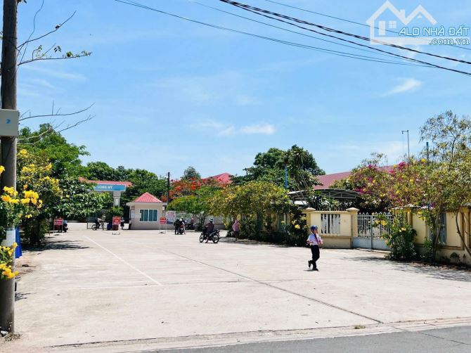 Đất đẹp đối diện trường học Long Mỹ- cách biển Phước Hải chỉ 3Km:  🌈DT 10x33M - 332,6M2