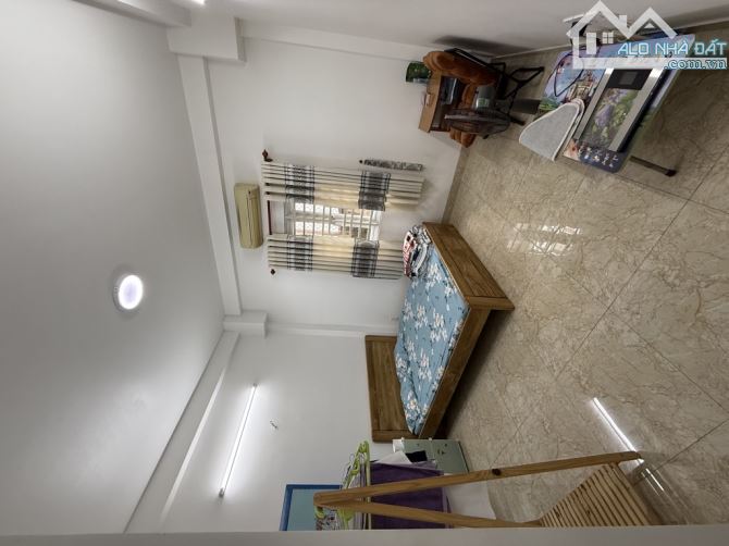 BÁN NHÀ SIÊU PHẨM ĐÔNG HƯNG THUẬN 27 QUẬN 12, XE HƠI NGỦ TRONG NHÀ, DT 60M²(4× 15), 4 TẦNG - 10