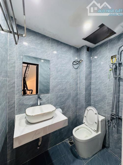 HOÀNG HOA THÁM - HỘ KHẨU BA ĐÌNH - LÔ GÓC - HAI MẶT THOÁNG VĨNH VIỄN - 10