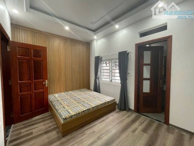 Bán nhà 4 tầng tại Hồ Sem , Lê Chân giá 3 ty 890 - 11