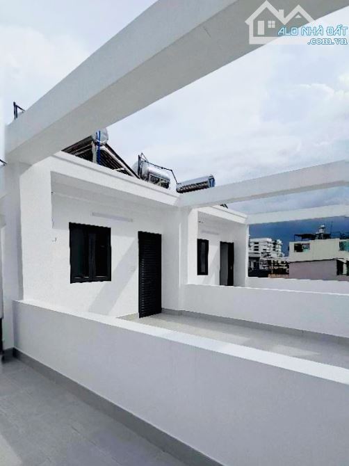 SHR - 6,8 tỷ. Nhà mới full nội thất ở ngay 4 tầng - 4x13m, hẻm 5m, Bình Tiên Q6 - 11