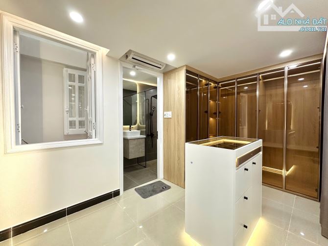 SIÊU PHẨM HẺM XE HƠI PHAN XÍCH LONG, PHÚ NHUẬN - 11