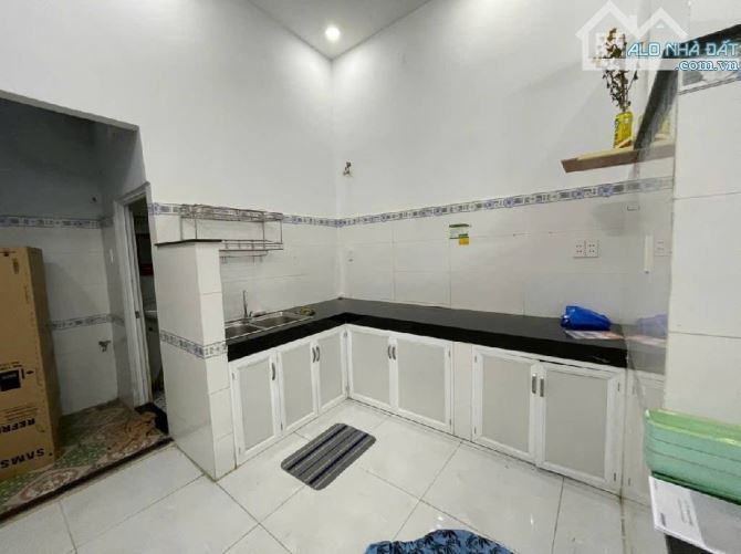 NGUYỄN SỈ SÁCH - GIÁP TRƯỜNG CHINH - 2 TẦNG - 60m VUÔNG - MẶT TIỀN KINH DOANH - CHỈ 6.8 TỶ - 11