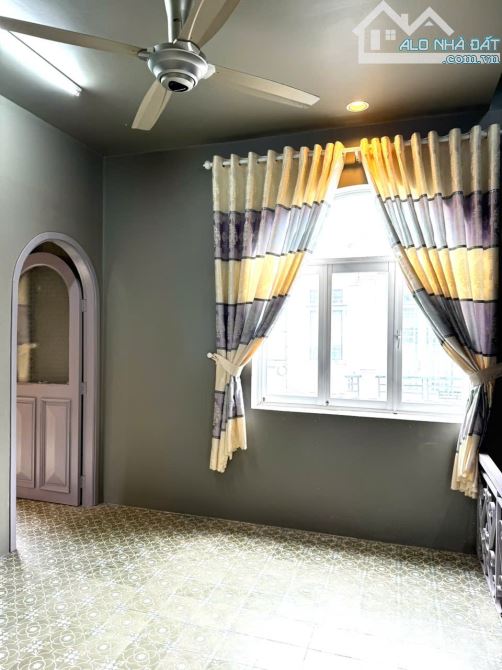Cho thuê nhà 3 lầu Đào Tông Nguyên, Nhà Bè, DT 8 x12,5m. Giá 15 triệu/ tháng - 11