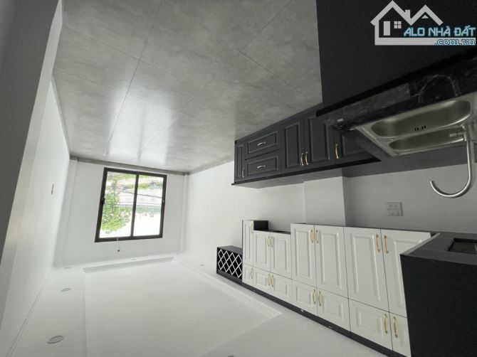 🔥🔥🔥ĐỒNG TRÌ - 6 TẦNG - THANG MÁY - GARA Ô TÔ - KINH DOANH. DIỆN TÍCH: 34.4M2 - MẶT TIỀN - 11