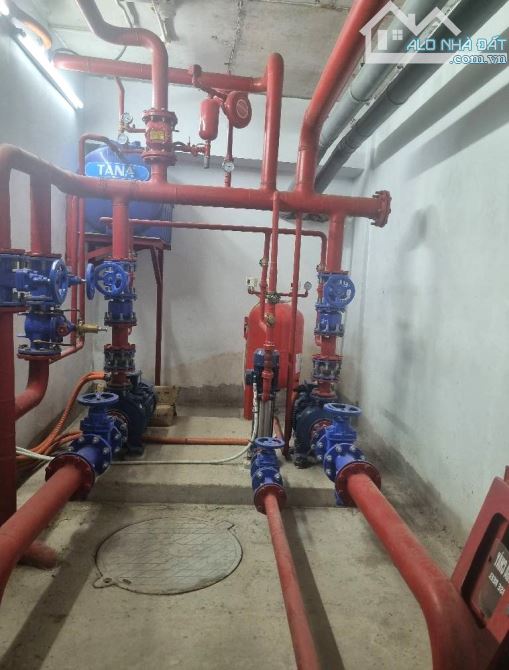 BÁN TÒA NHÀ VĂN PHÒNG PHỐ LẠC LONG QUÂN 300M2 - 8 TẦNG - 15M MẶT TIỀN - 125 TỶ - ĐỦ PCCC