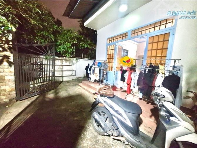 💁‍♂️ Bán nhà C4 - 120mv, Hẻm xe hơi, Ngay chợ, QL1K, 1A, Làng ĐHQG Linh Xuân. Pháp lý chu - 1
