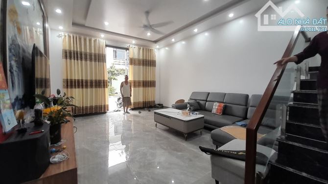 BÁN NHÀ 4 TẦNG – TRƯƠNG VĂN LỰC – HÙNG VƯƠNG – HỒNG BÀNG – GIÁ CHỈ 5,7 TỶ - 1