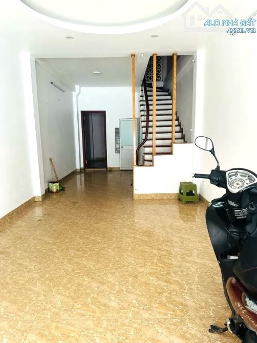 Phân lô ô tô tránh phố Phú Diễn, Bắc Từ Liêm, 47m2, 4 tầng, MT4m, giá bán 11.4 tỷ - 1