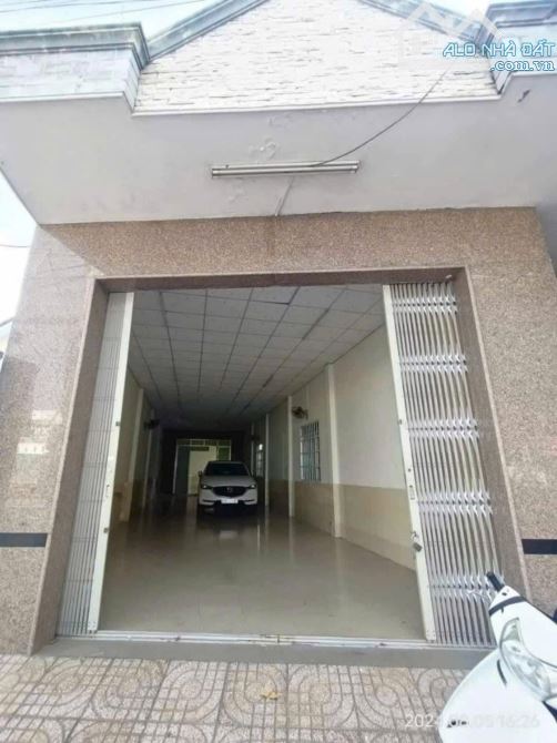 Bán nhà trệt 266 m2 mặt tiền đuờng Nguyễn Thi Thập(QL60),phuờng 10 tp Mỹ Tho - 1