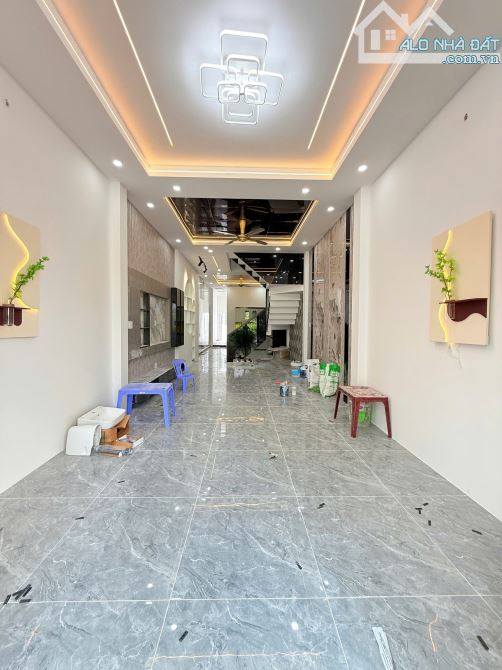 Nhà Mặt Tiền Phan Đăng Lưu - 1 Trệt 2 Lầu - Chưa Đến 3 Tỷ - 1