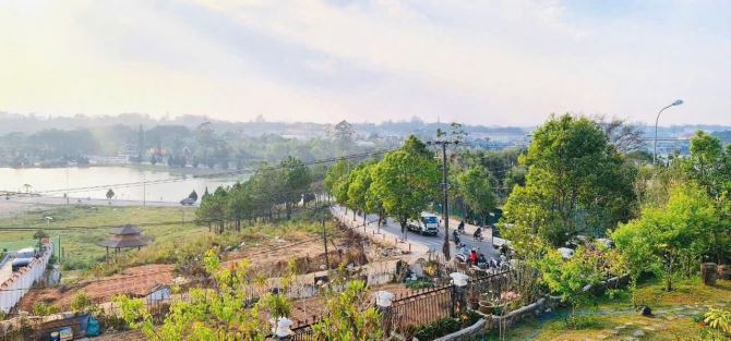 MẶT TIỀN ĐƯỜNG SƯƠNG NGUYỆT ÁNH VỊ TRÍ VÀNG TẠI ĐÀ LẠT - 1