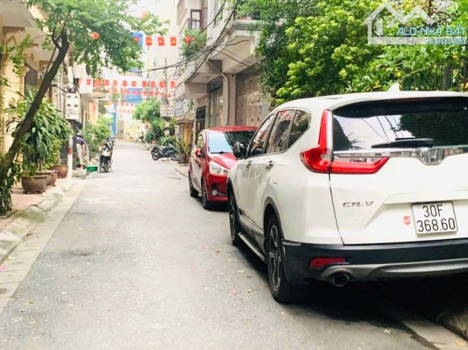 Bán Nhà Cổ Nhuế 50m, 5 Tầng , Ngõ ô Tô , Gần Phố 20m, Ngõ Thông , Trước Nhà 3m5 , Ở Ngay - 1