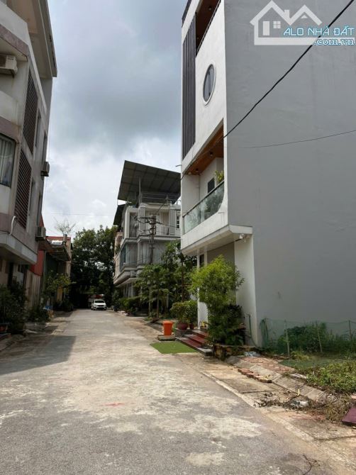 BÁN GẤP 52M ĐẤT TÁI ĐỊNH CƯ NGỌC HỒI LÔ GÓC VỈA HÈ Ô TÔ TRÁNH KINH DOANH CHỈ 8 TỶ - 1