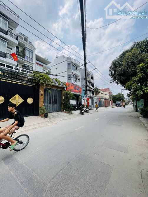 Bán đất Trường Thọ ngay vành đai 2 XPXD hầm +4 tầng HXH ĐS 11 DT 203m2 ngang 7.2m hậu 10m - 1