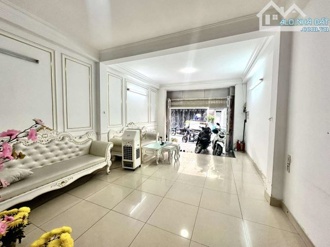 MẶT TIỀN NGUYỄN XÍ – NHÀ 60M² (4.2x15) – 3 TẦNG BTCT – KINH DOANH ĐỈNH – GIÁ CHỈ 11.5 TỶ, - 1