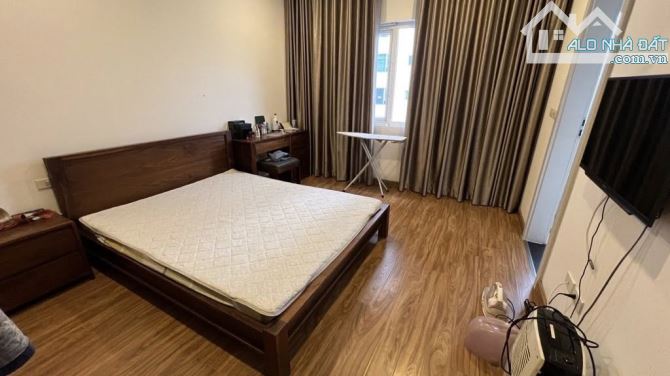 Bán Gấp Nhà Trần Cung 45m , 5 Tầng , Dân Xây , Ngõ Thông , Ô Tô Đỗ , Sát Phố , Ở Ngay - 1
