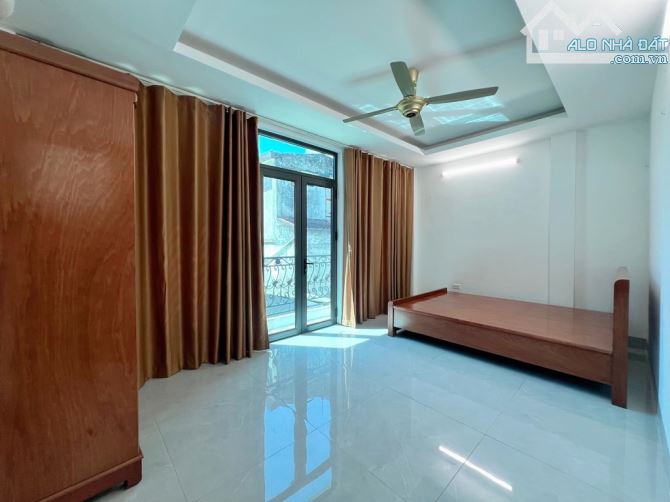 🔴8 tỷ hơn - HỒ TÙNG MẬU - 42m2 - lô góc - 2 thoáng vĩnh viễn - sát phố - trước nhà rộng. - 1