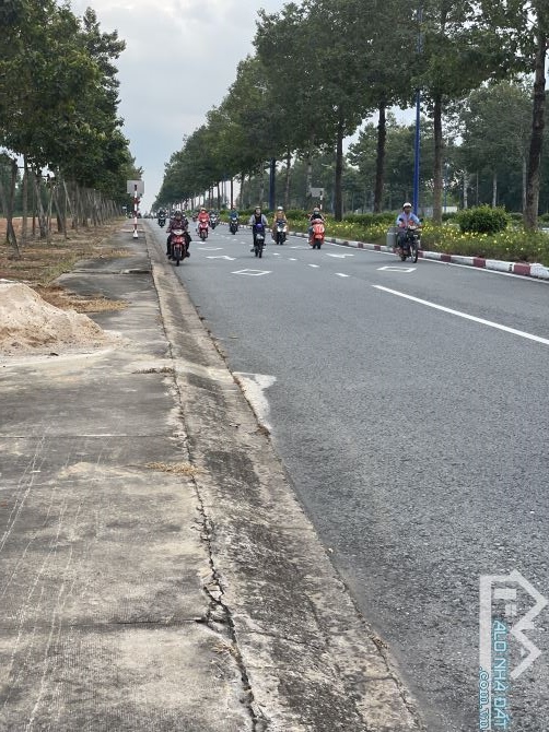 BÁN NỀN ĐẤT 150m2 SHR MT GẦN ĐƯỜNG VÀNH ĐAI 4 LỘ GIỚI 80m GIÁ 800TRIỆU - 1