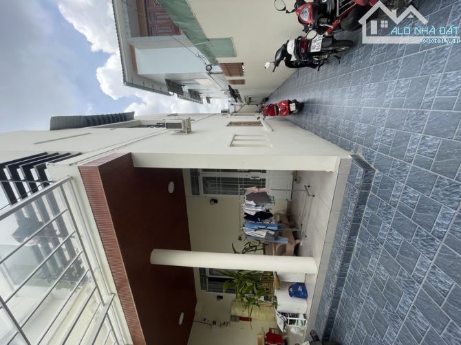 Bán Nhà 3 Tầng , DT 255m2, 13PN, Tân Hưng , Quận 7 - 1