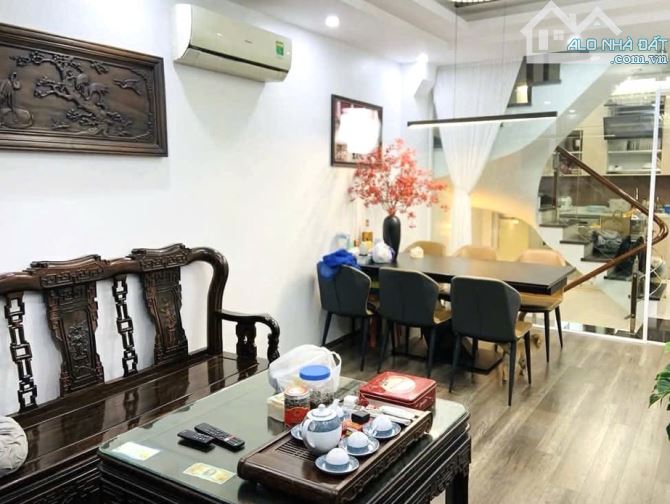 🏡Nhà CỰC ĐẸP 42m2+5 tầng, SÁT MẶT PHỐ, Ngõ Ô TÔ, TT Cầu Giấy, nhỉnh 13 Tỷ - 1