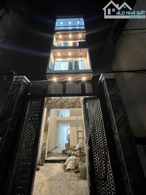 Bán nhà phố Vũ Lăng, 6 tầng thang máy, ô tô đỗ cửa, nhà đẹp - 1