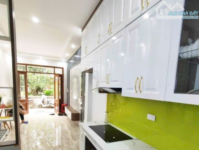 🏡TUYỆT PHẨM Nhà đẹp Cầu Giấy, 35m2+7 Tầng THANG MÁY, ngõ 3 gác, nhỉnh 9 Tỷ - 1