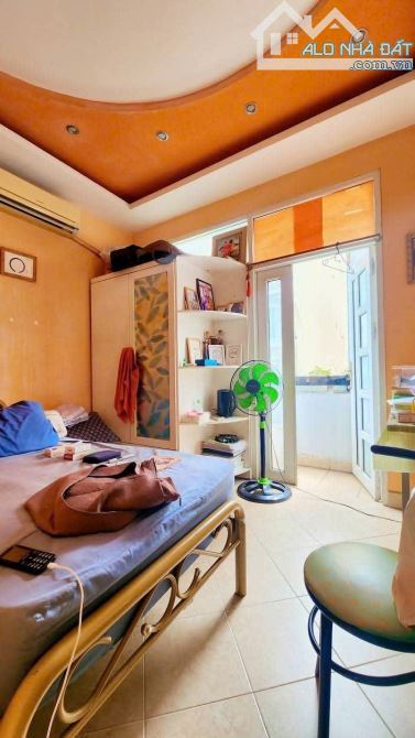Hơn 9T - Cư xá Đô Thành Quận 3, sau căn mặt tiền DT 55m2 5 tầng mới. - 1
