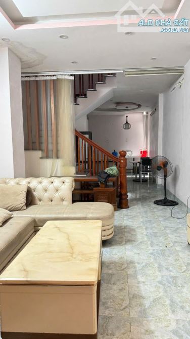 Cho thuê nhà nguyên căn ngõ 71 Thanh Lân, 50m2 x 3 tầng, 4 ngủ, 3 wc,  9 triệu/tháng. - 1