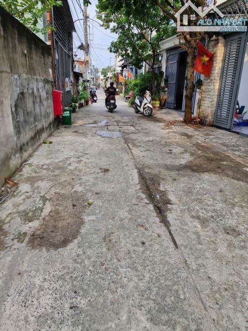 Nhà 1Trệt 1 lầu Ấp 2 Bà Điểm Hóc Môn 3.9 Tỷ - 1