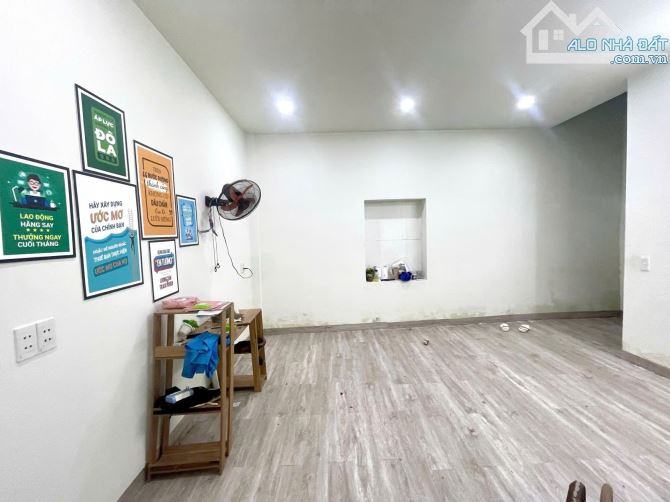 BÁN NHÀ HẼM XE TẢI ĐỖ CỬA, ĐƯỜNG DƯƠNG CÁT LỢI, NHÀ BÈ, 4 TẦNG 110M2(6X18)-GIÁ 8.8 TỶ - 1