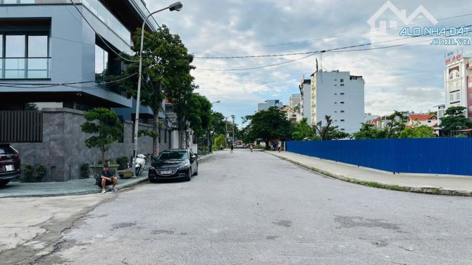 Khu phân lô Lê Hồng Phong - 170m2 - lô góc - 3 mặt thoáng - đường 15m - giá tốt 110 tr/m2 - 1