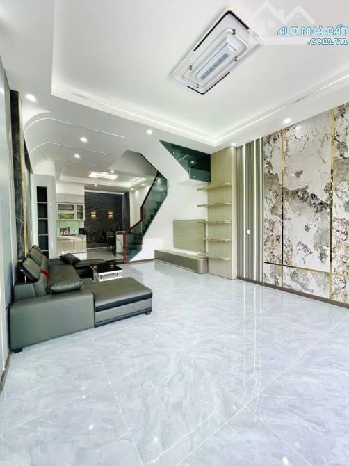 Cơ hội vàng Sở hữu ngay nhà mặt tiền chưa đến 3 Tỷ - 1