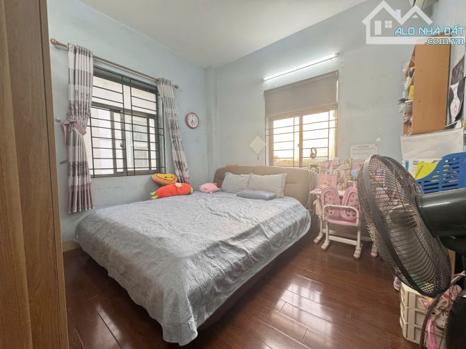 Bán nhà Việt Hưng, Long Biên, Lô góc hướng mát, dt: 78m2, giá: 3.5 tỷ - 1