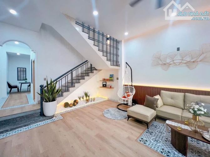 SIÊU RẺ_NHÀ 2T_ĐẸP_DƯƠNG BÁ TRẠC_DT 80M2_NGANG 5M_KHU DÂN TRÍ CAO_CHỈ 7.3 TỶ - 1