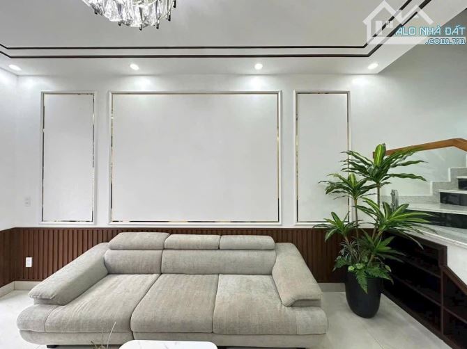 🏡 NGÃ TƯ SỞ -  FAFIM - Ô TÔ 7 CHỖ - NHÀ NHÌN RA VƯỜN - 1