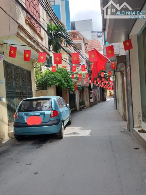 Bán Nhà Trân Cung 45m ,5 Tầng , Ngõ Thông, Kinh Doanh, Gần Ô Tô Tránh , Dân Xây Ở Ngay - 1